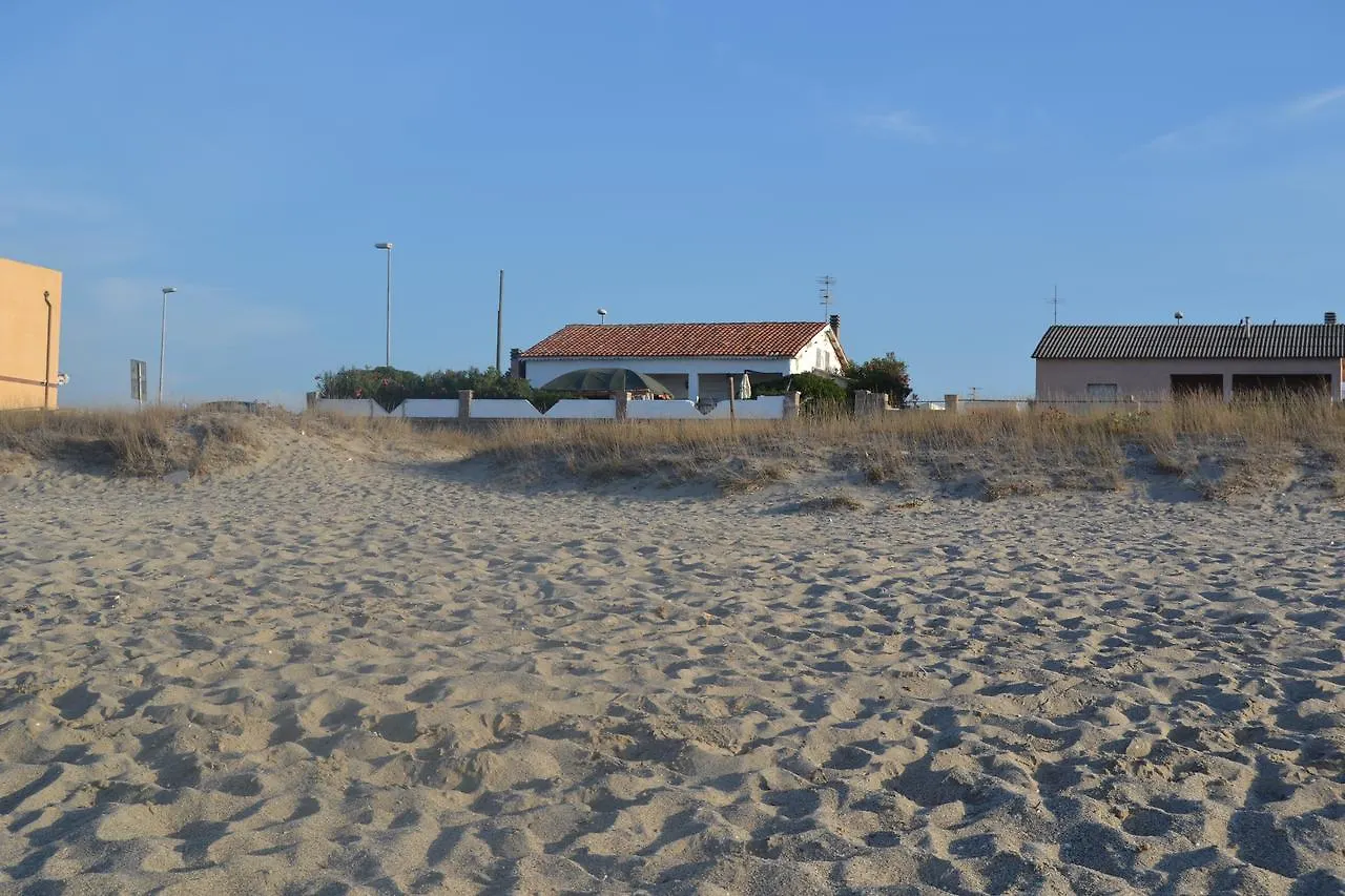 Miramare Struttura Sulla Spiaggia Platamona Italie